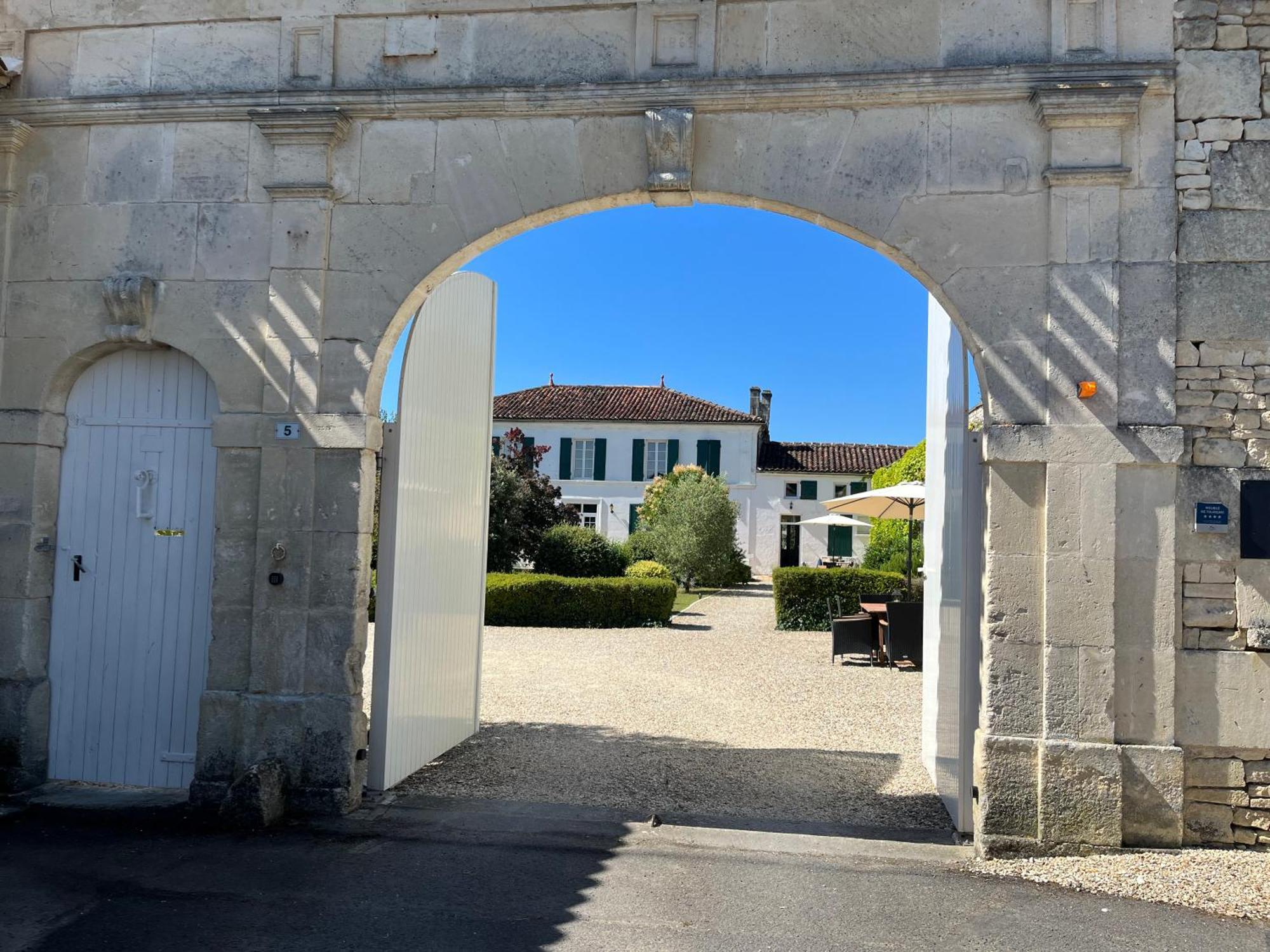 1854 Chassors Exterior foto
